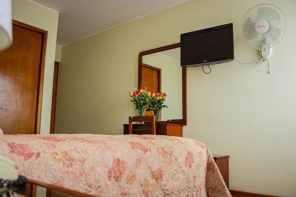 Hotel Melodia Lima Luaran gambar