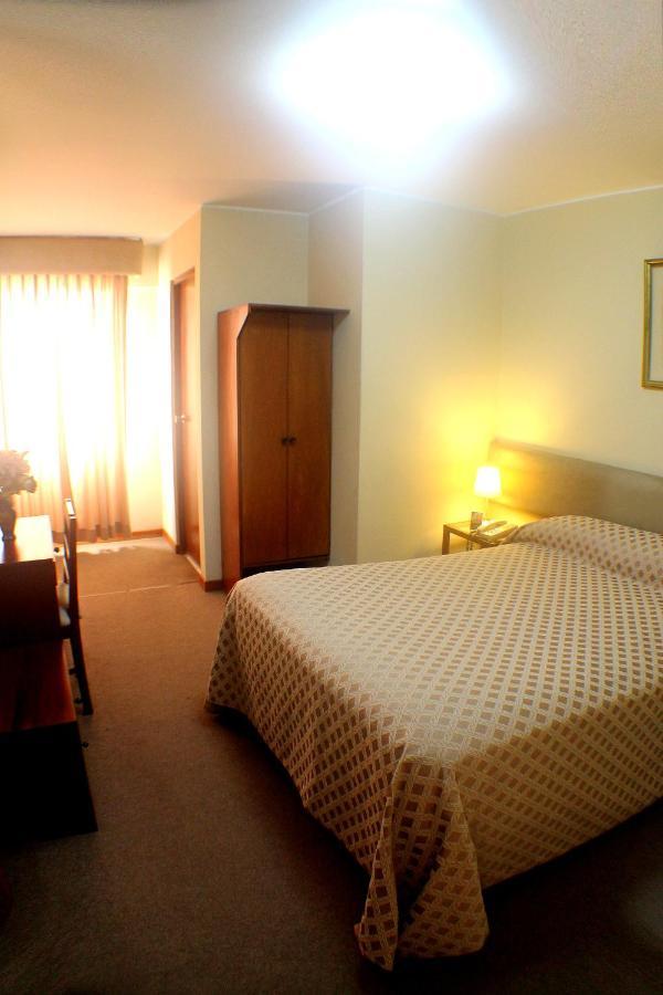 Hotel Melodia Lima Luaran gambar