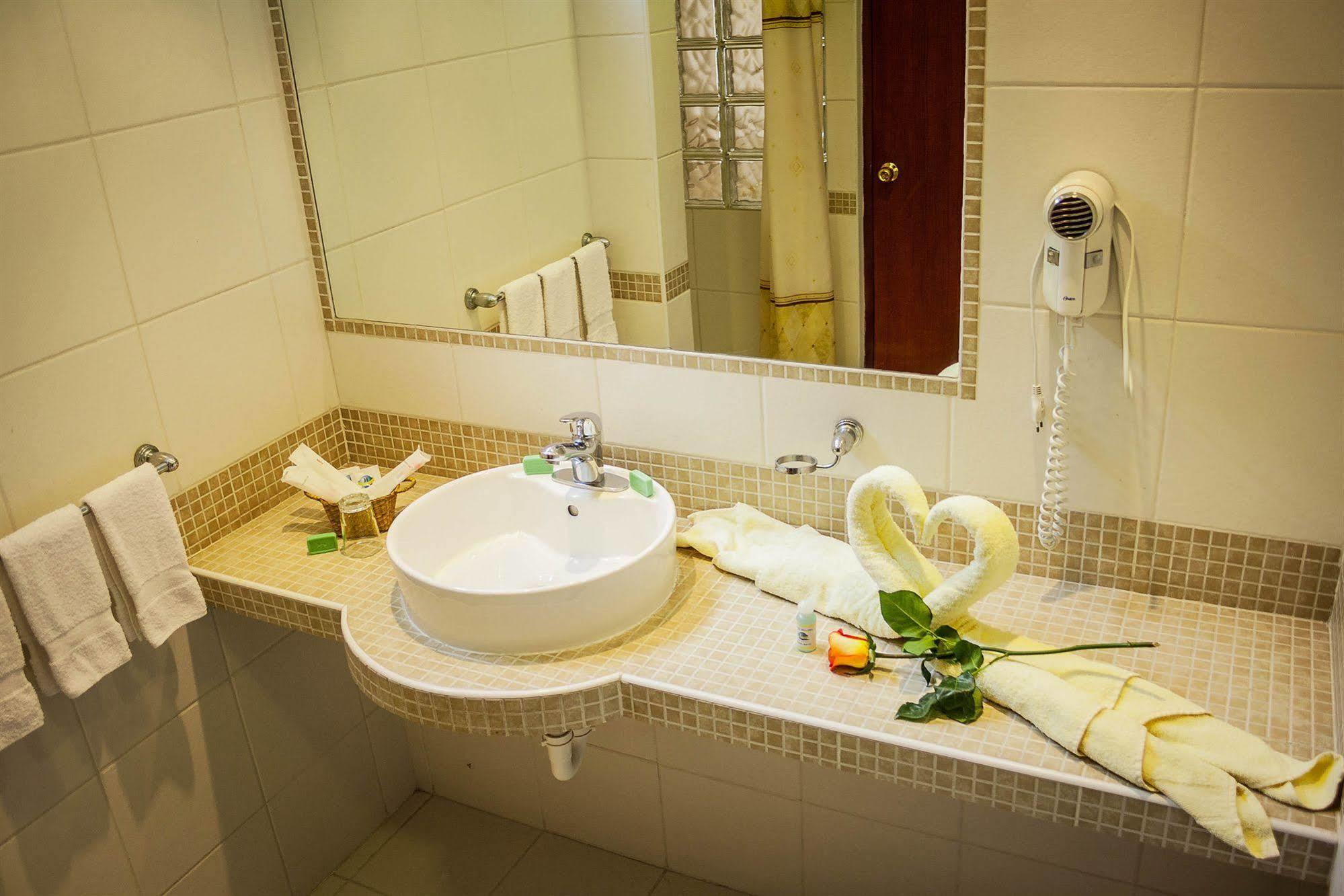 Hotel Melodia Lima Luaran gambar