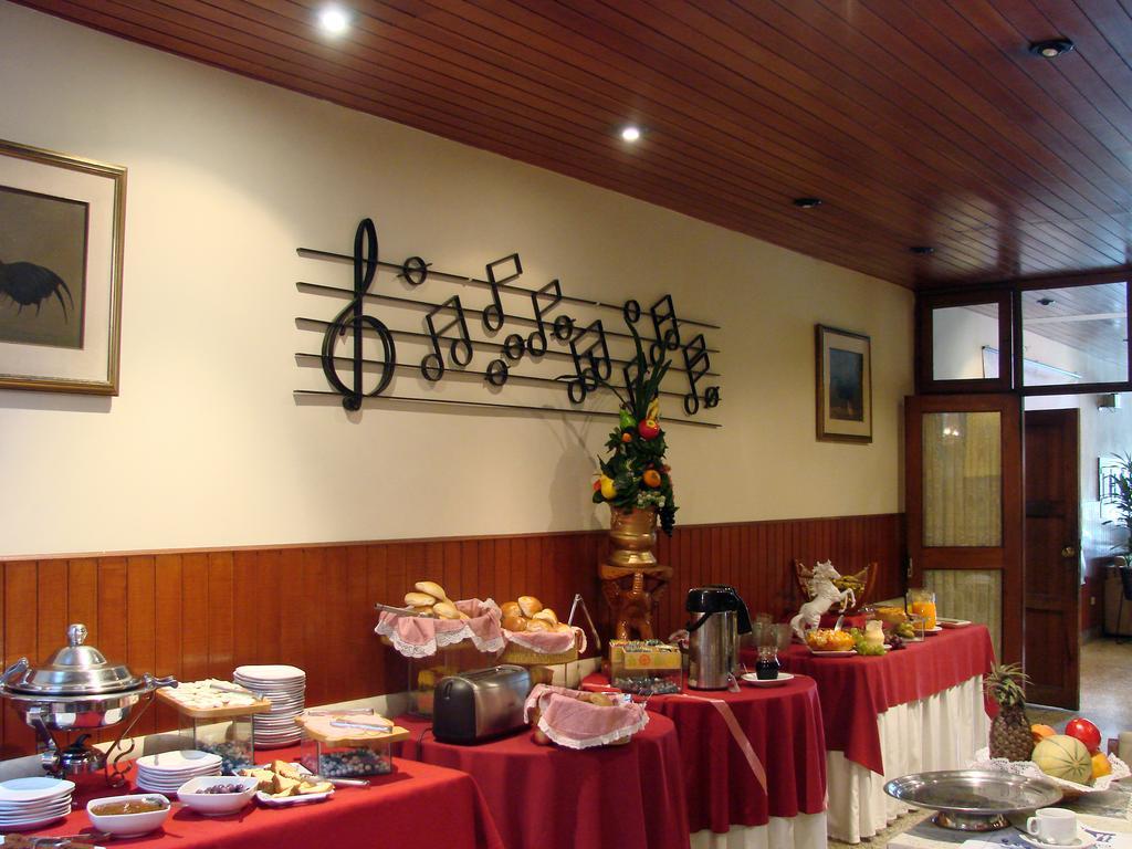 Hotel Melodia Lima Luaran gambar